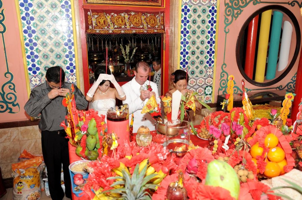 The Chinese ceremony at Vihara Dharmayana, Kuta, Bali. 12 February 2011.