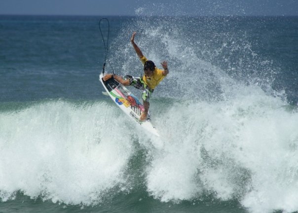 Splash out at Canggu, By: Meq 