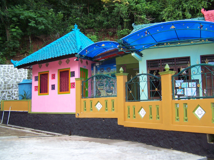 colorful school built with the help of the Tileng foundation