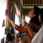 GKR Hemas at an exhibition showcasing products made by Yogya & Central Java kids, By: Riksa Afiaty
