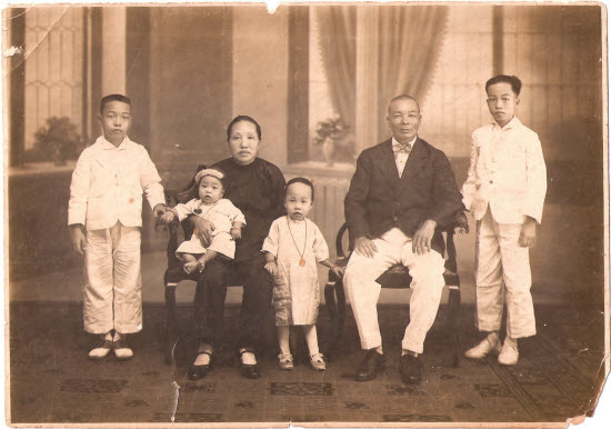 Bernice Chauly's family in Ipoh in the 1920s