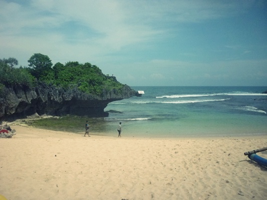 The picturesque beach of Ngandong, By: Dorothea Gecella Putri Lestari