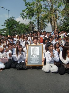 Cambodians dressed in white, at the parade for King Sihanouk